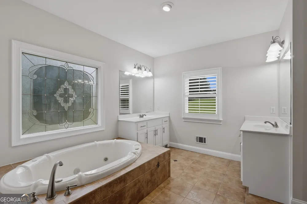 210 Enfield LN McDonough, GA 30252