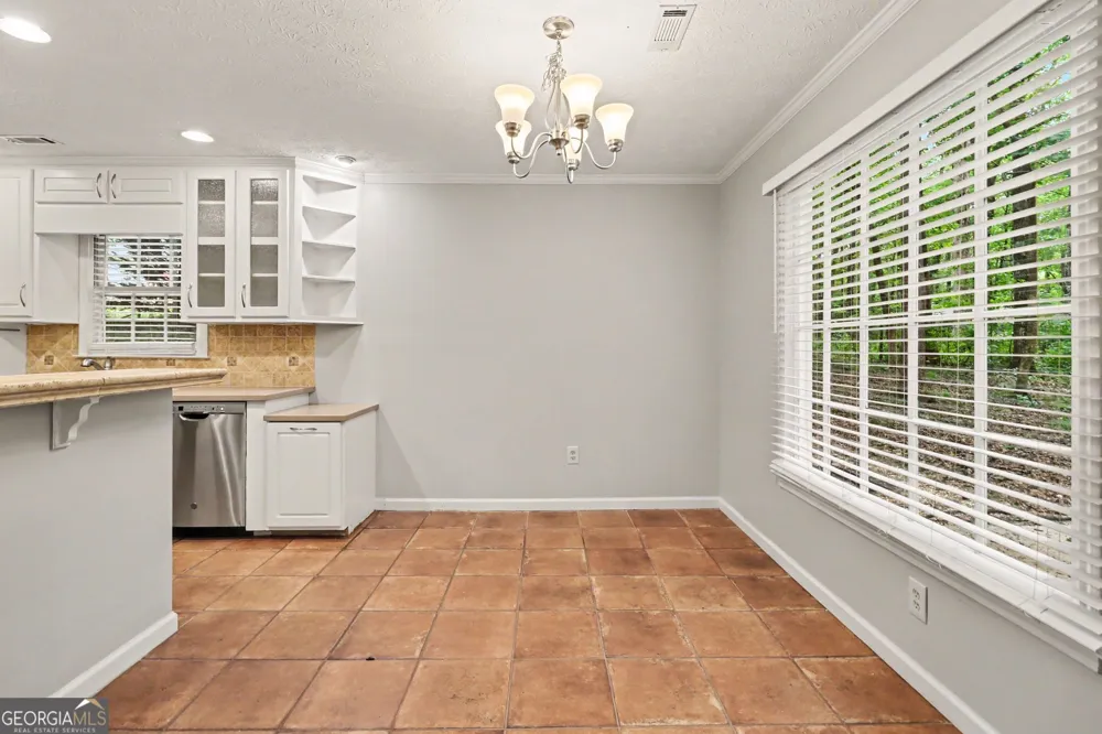 160 Vineyards DR Newnan, GA 30265