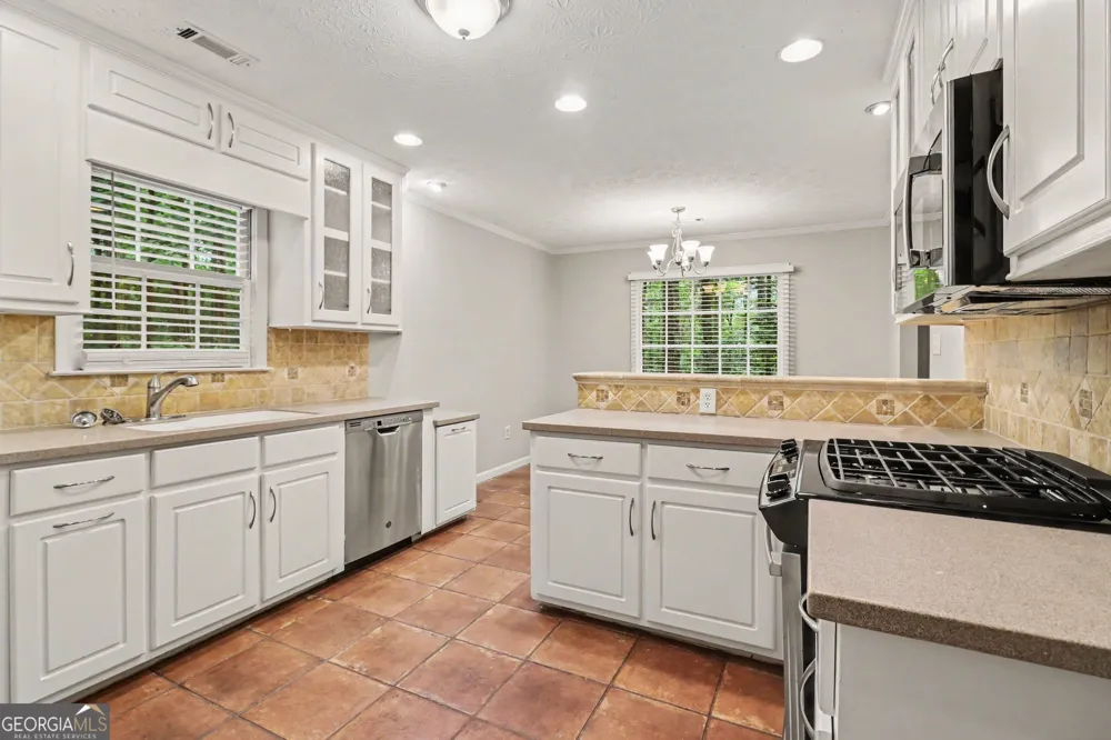 160 Vineyards DR Newnan, GA 30265