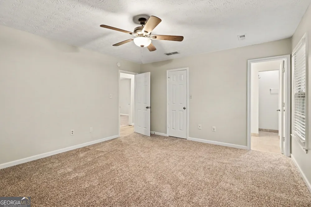 160 Vineyards DR Newnan, GA 30265