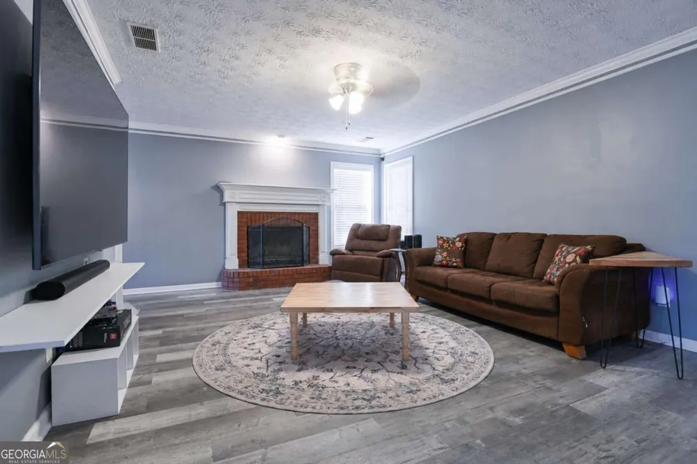 160 Stewart Hollow LN Covington, GA 30016