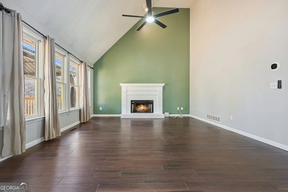 2102 Kendall Close NW Acworth, GA 30102