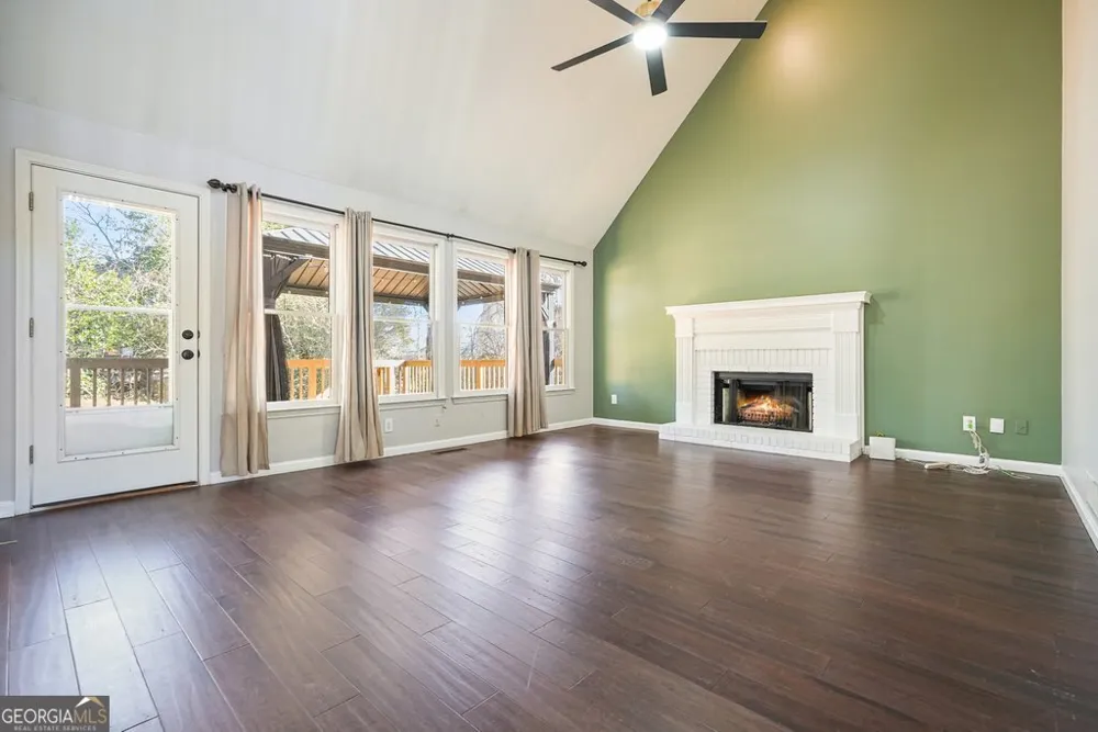 2102 Kendall Close NW Acworth, GA 30102
