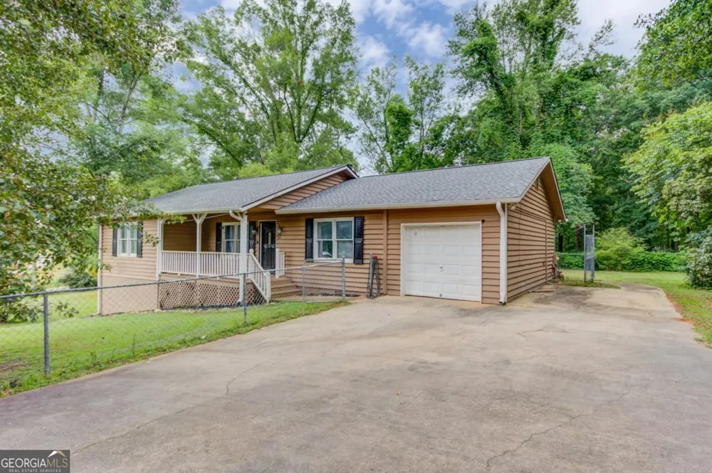 3305 Ladd DR Gainesville, GA 30506