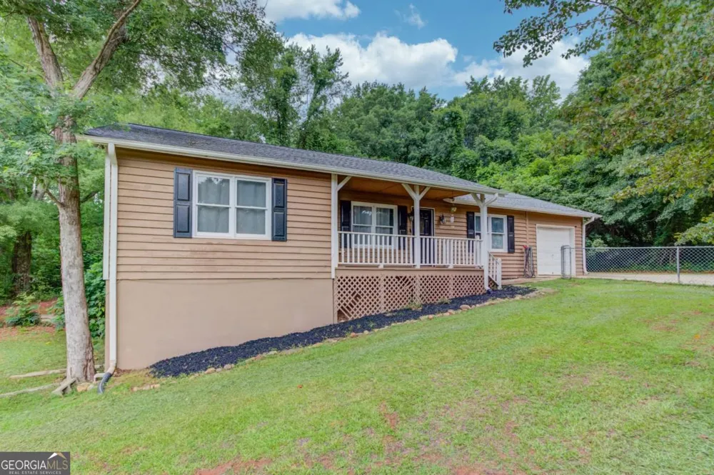 3305 Ladd DR Gainesville, GA 30506