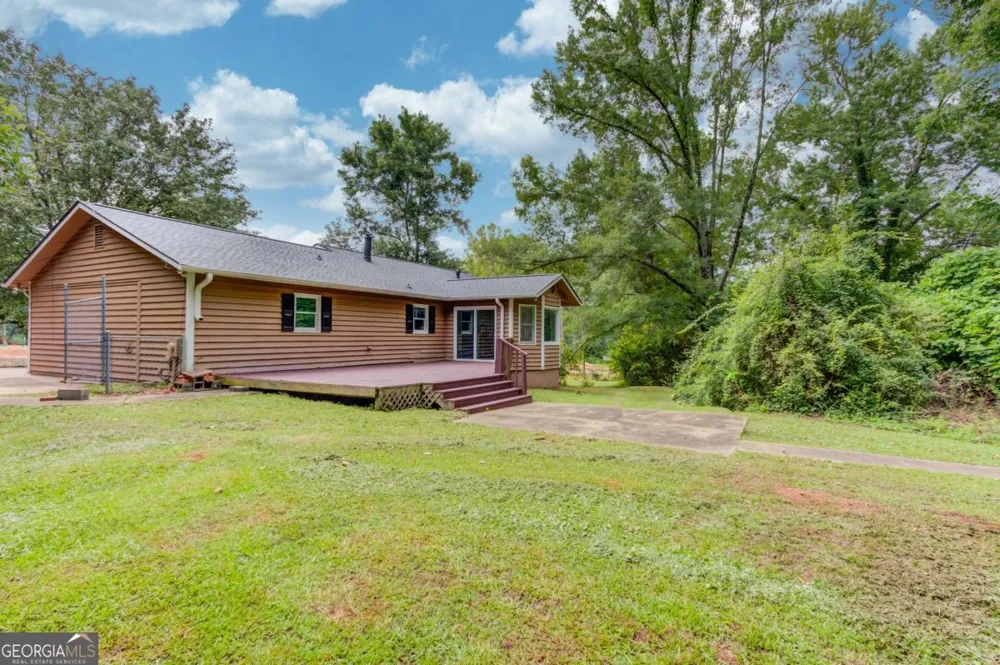 3305 Ladd DR Gainesville, GA 30506