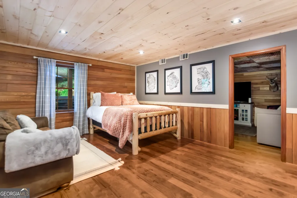 165 Timberwalk DR Ellijay, GA 30540