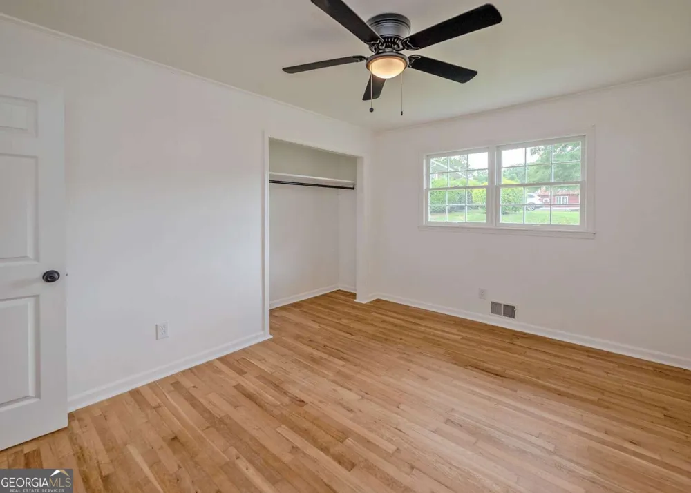 13 Brown ST Toccoa, GA 30577