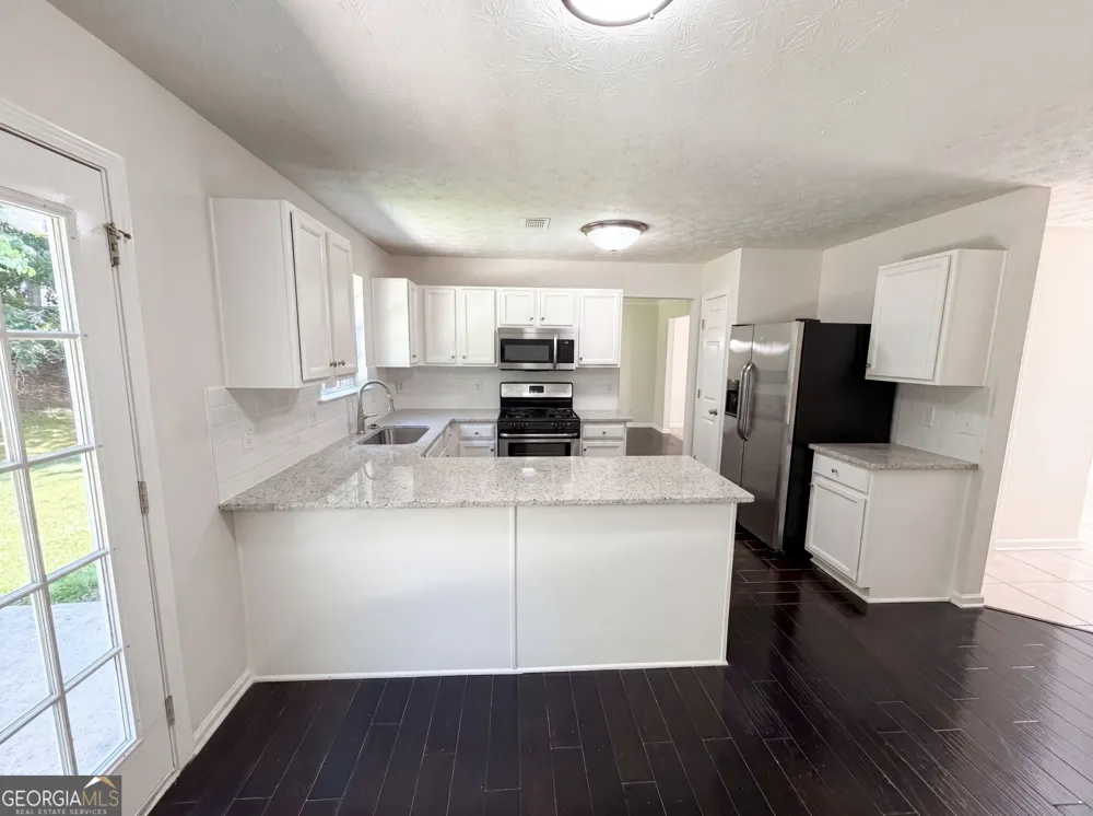 3582 Coveside CT Loganville, GA 30052