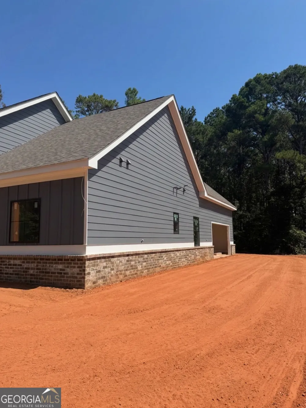 3451 Stock RD Monroe, GA 30656