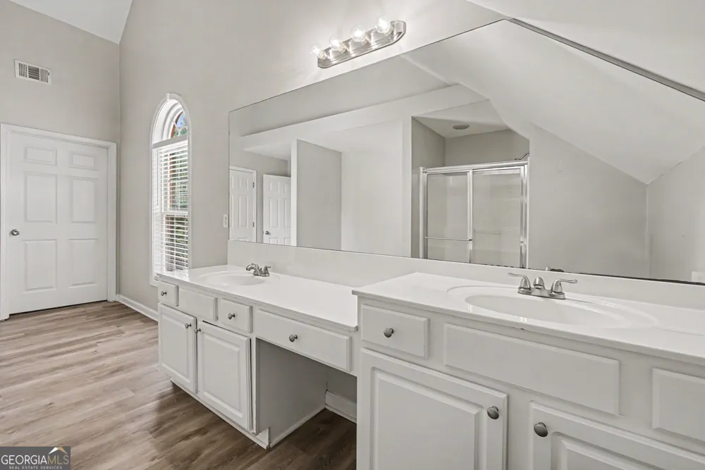 4037 Landmark DR Douglasville, GA 30135