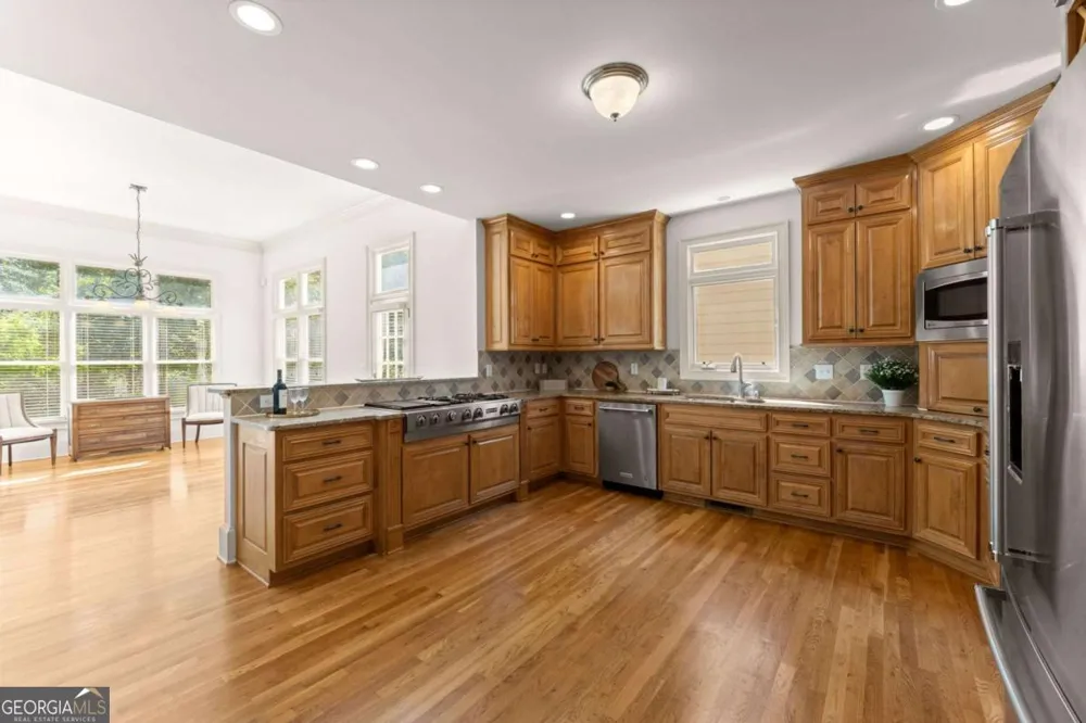 5050 Fenwick DR Cumming, GA 30040
