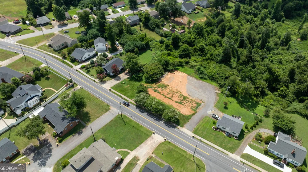 170 LaGrange ST Newnan, GA 30263