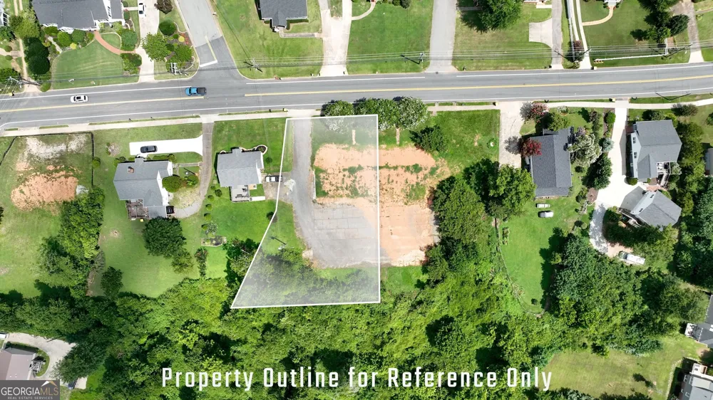 170 LaGrange ST Newnan, GA 30263
