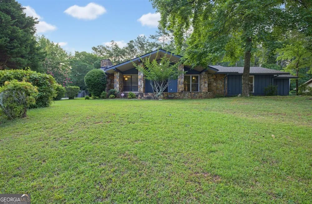 2544 Highland DR SE Conyers, GA 30013