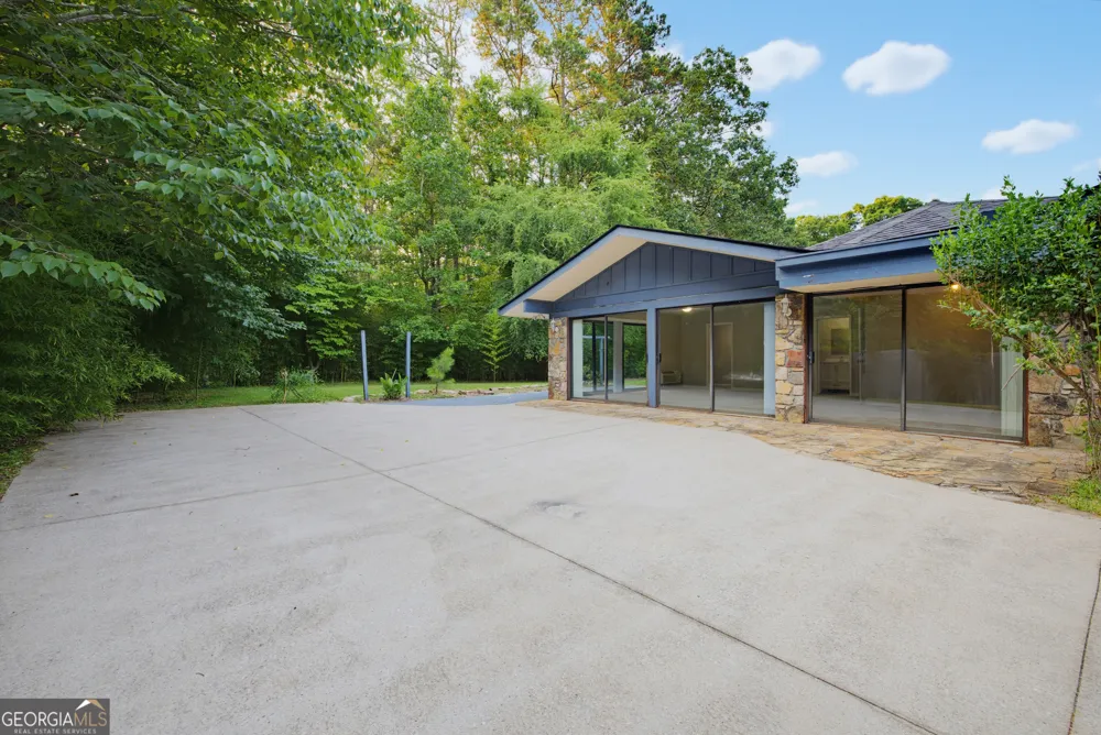 2544 Highland DR SE Conyers, GA 30013