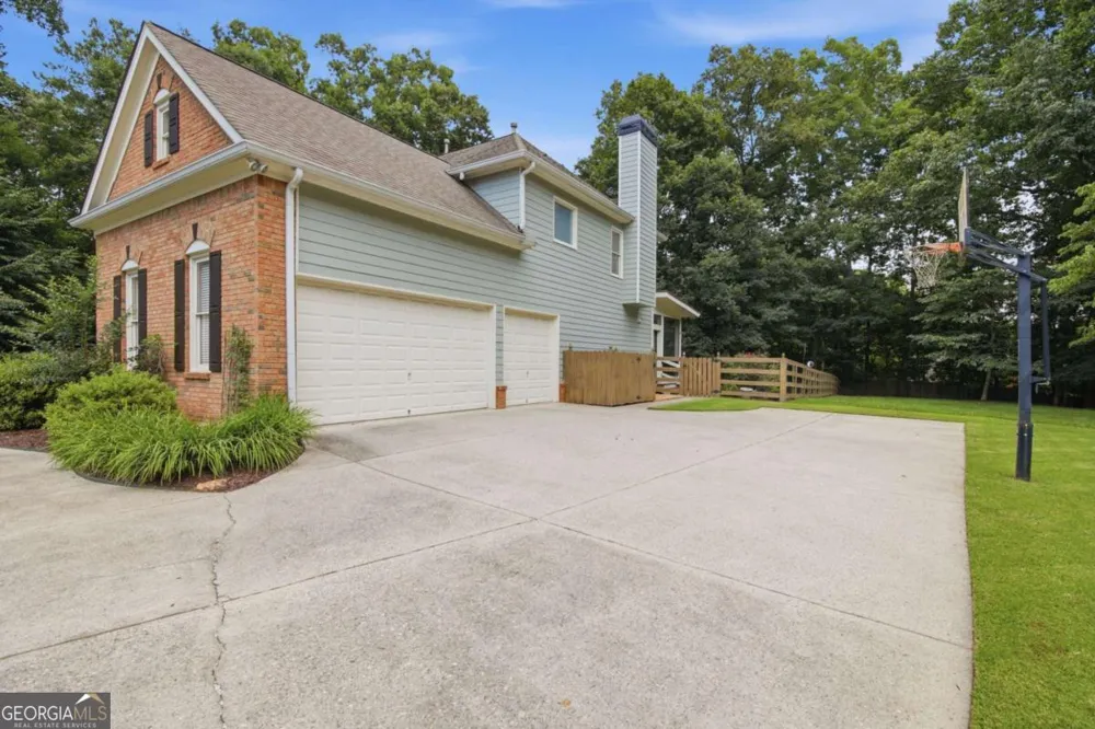 1005 Coleridge WAY Suwanee, GA 30024