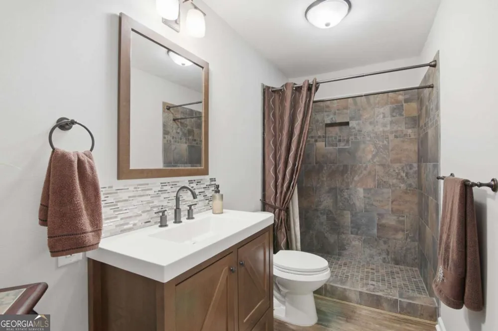 1005 Coleridge WAY Suwanee, GA 30024