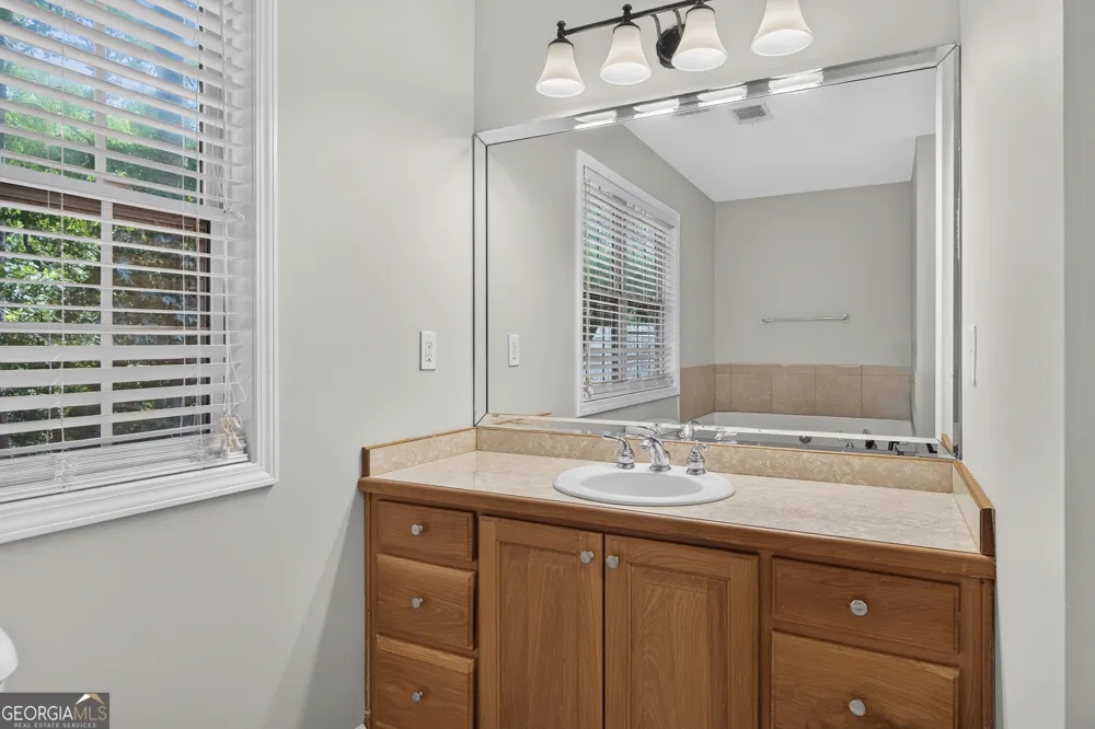 101 Port Laz LN Eatonton, GA 31024