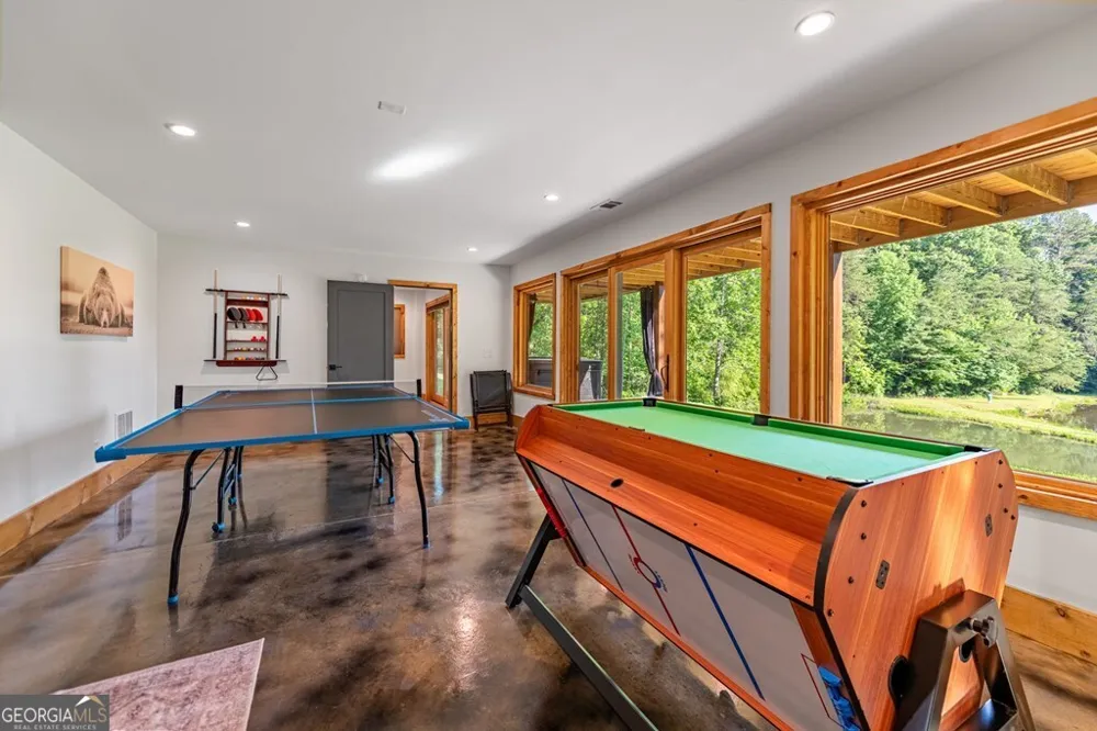 4275 Owltown RD Ellijay, GA 30536