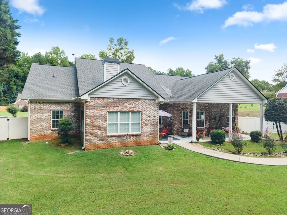 227 Still Water LN Jefferson, GA 30549