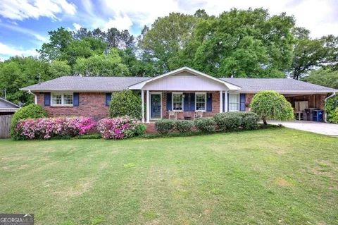 27 Oakdale DR