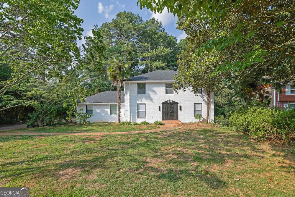4247 Bingham CT Stone Mountain, GA 30083