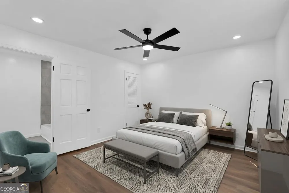 4247 Bingham CT Stone Mountain, GA 30083