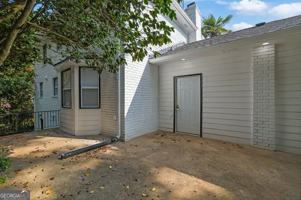 4247 Bingham CT Stone Mountain, GA 30083