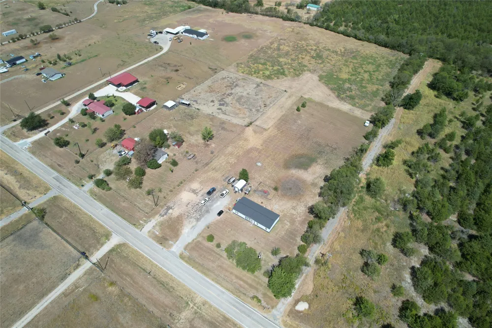8701 Fm 697 Whitewright, TX 75491