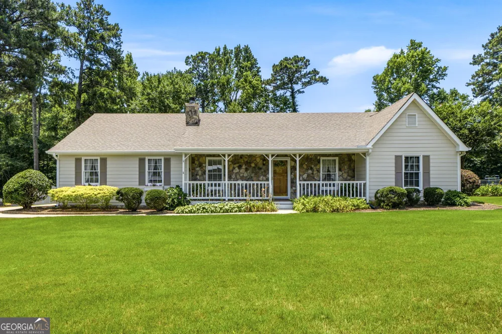 230 Pine Tree LN McDonough, GA 30252