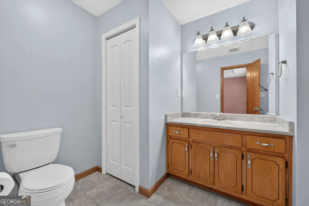 230 Pine Tree LN McDonough, GA 30252