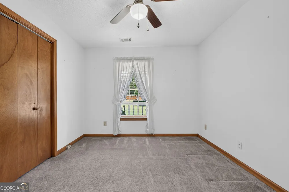 230 Pine Tree LN McDonough, GA 30252