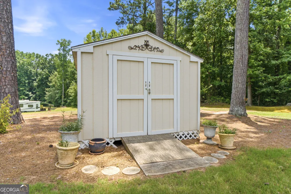 230 Pine Tree LN McDonough, GA 30252