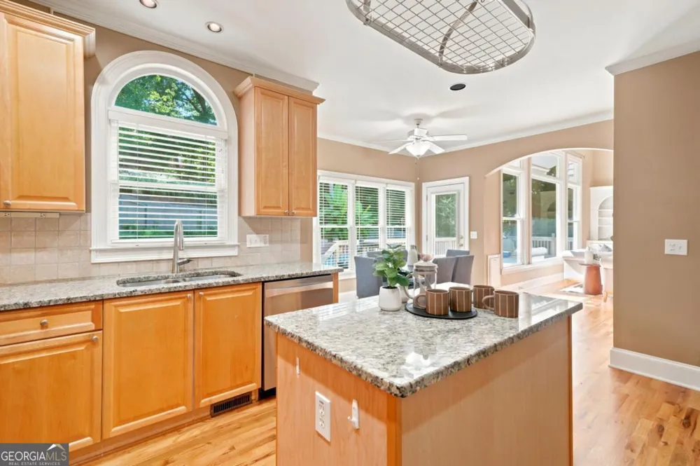 803 Rocky Ridge CT Canton, GA 30114