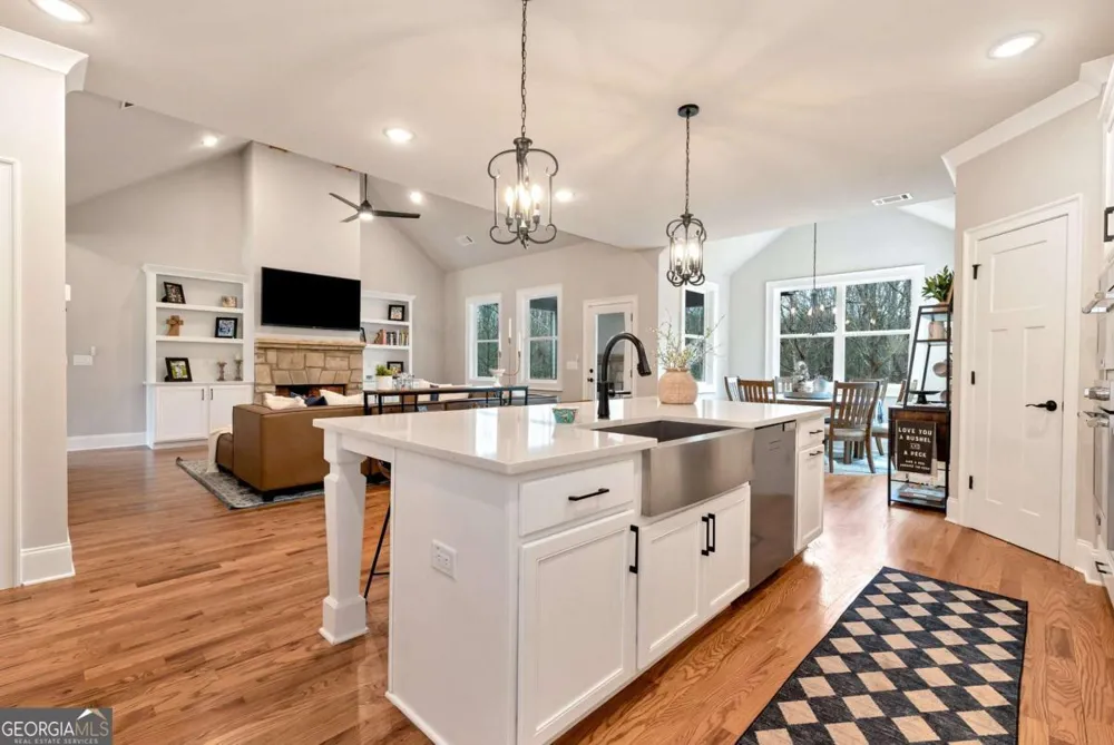 6140 Crescent Moon RDG Cumming, GA 30041