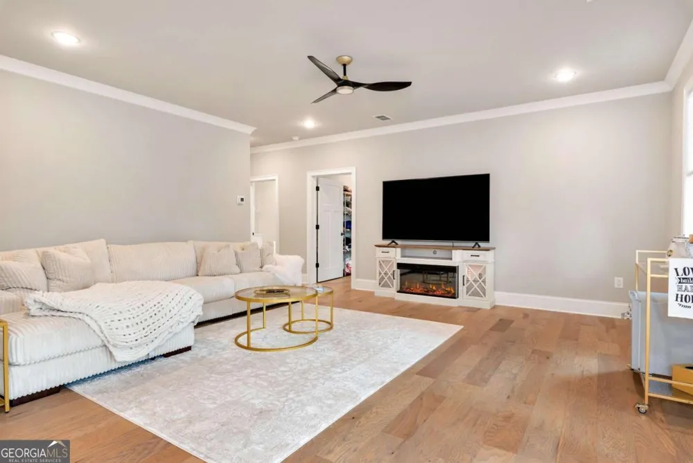 6140 Crescent Moon RDG Cumming, GA 30041