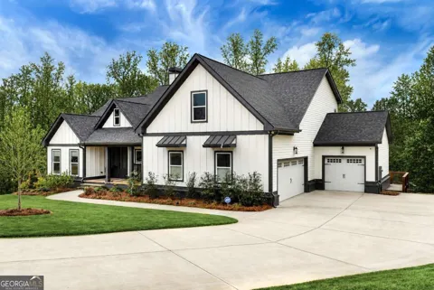 6140 Crescent Moon RDG
