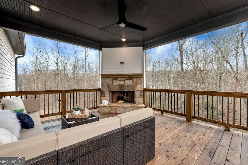 6140 Crescent Moon RDG Cumming, GA 30041