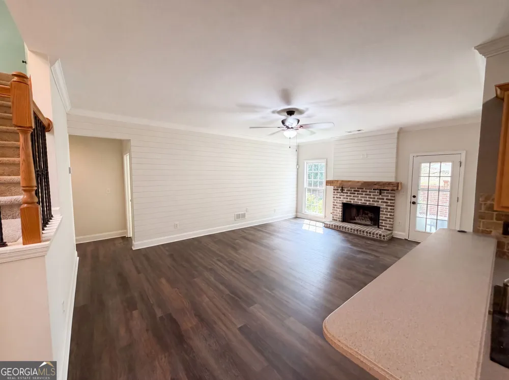 8635 Amsbury WAY Cumming, GA 30041