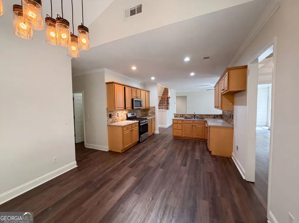 8635 Amsbury WAY Cumming, GA 30041