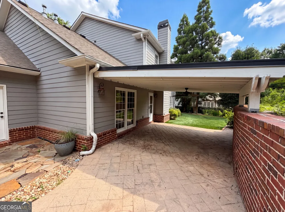 8635 Amsbury WAY Cumming, GA 30041