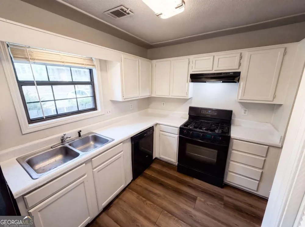 5935 Wintergreen RD Norcross, GA 30093