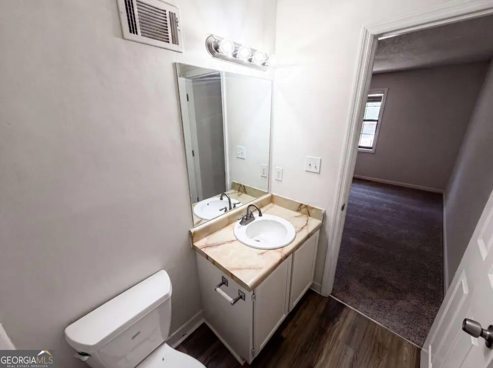 5935 Wintergreen RD Norcross, GA 30093