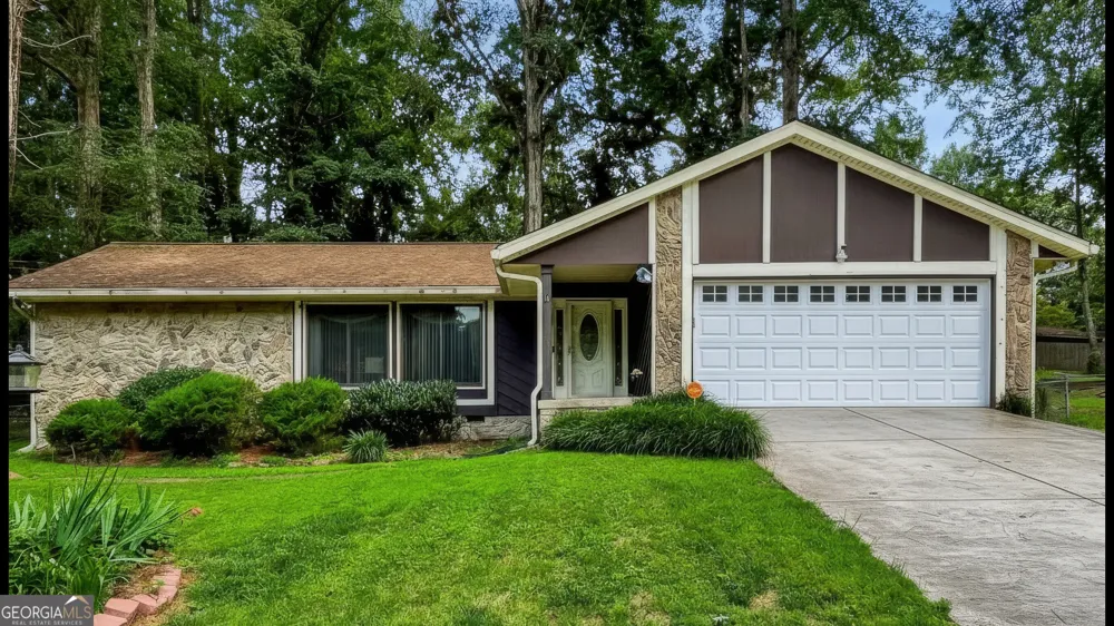 6679 Judy LN Riverdale, GA 30296