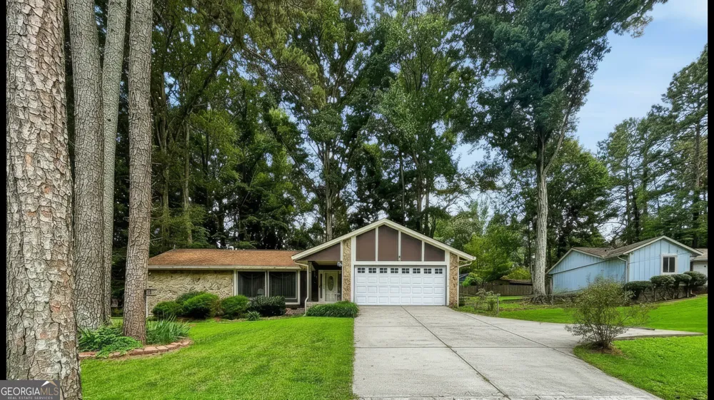 6679 Judy LN Riverdale, GA 30296