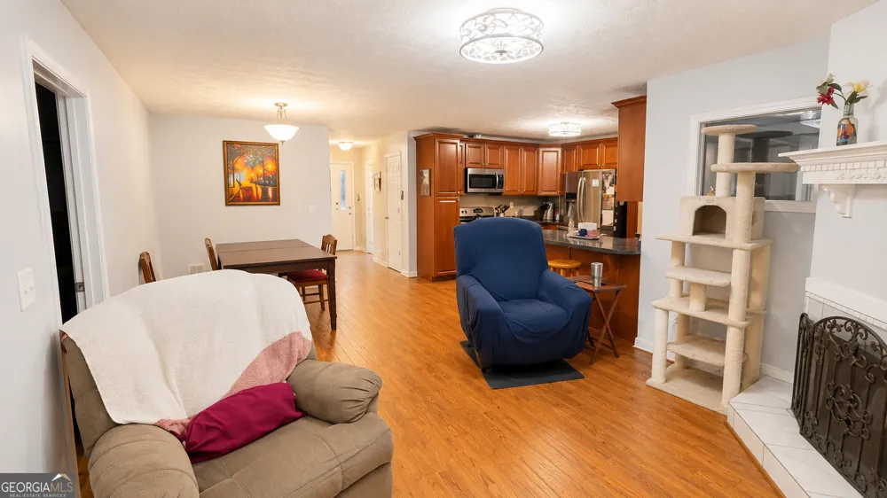 6679 Judy LN Riverdale, GA 30296
