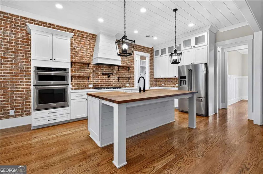 1009 Davenport CIR Powder Springs, GA 30127