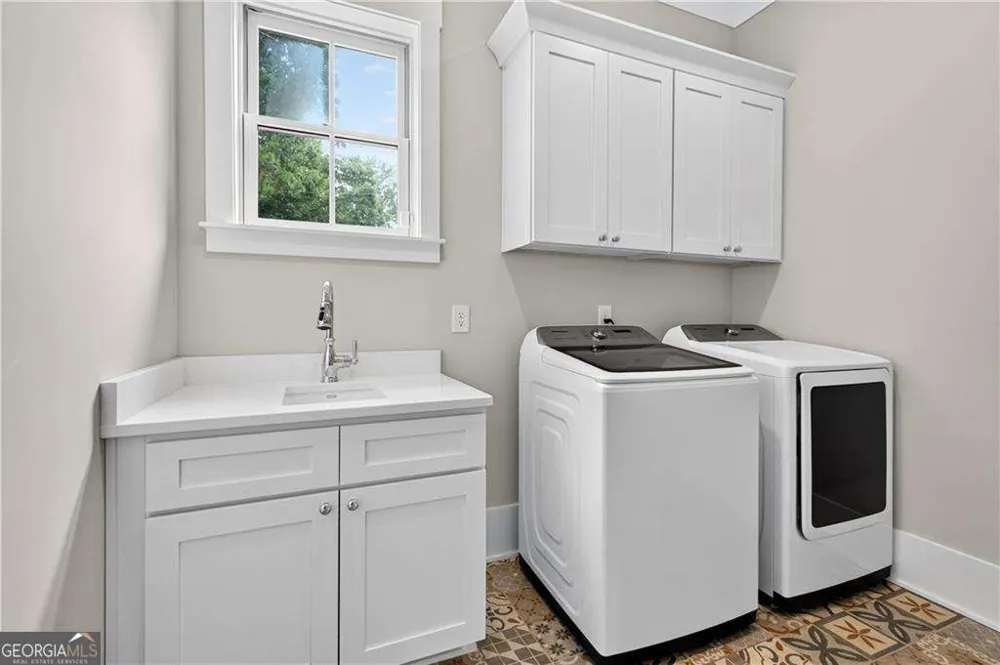 1009 Davenport CIR Powder Springs, GA 30127