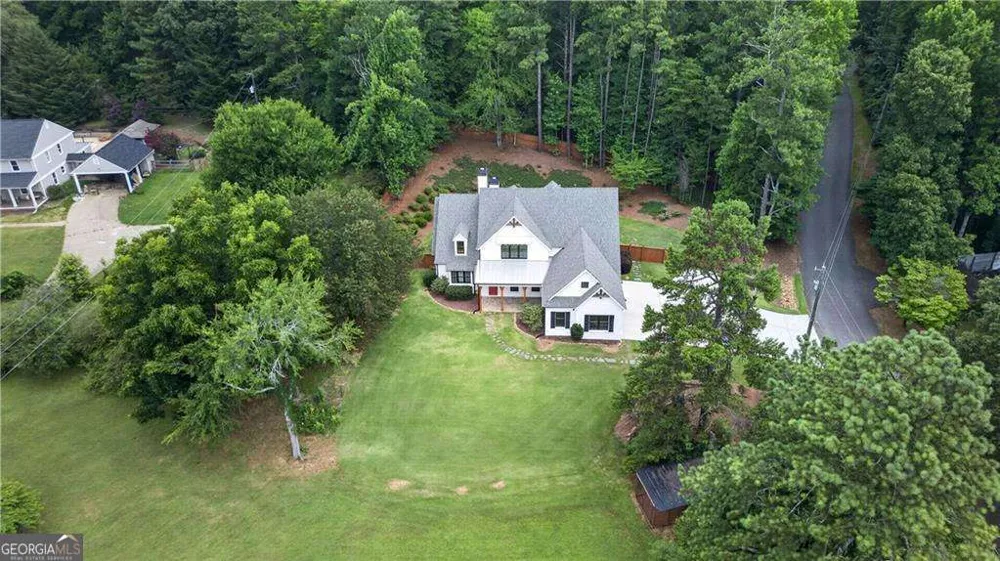 1009 Davenport CIR Powder Springs, GA 30127